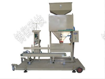 <b>С�Ͱ��ԄӰ��b�Cһ�_�r��</b>